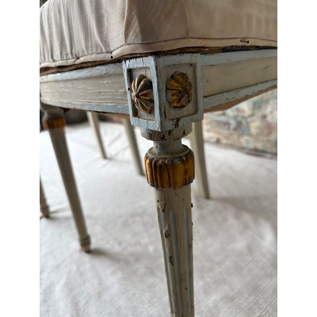 Pair of Antique Neoclassical Painted Side Chairs – Provenance From the Heiress of Macy’s Estate For Sale In New York - Image 6 of 15