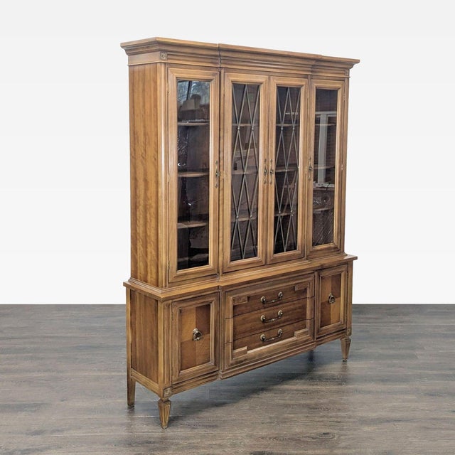 Italian Mediterranean style hutch with upper leaded glass cabinet doors with shelving, 2 lower cabinets each with a shelf....