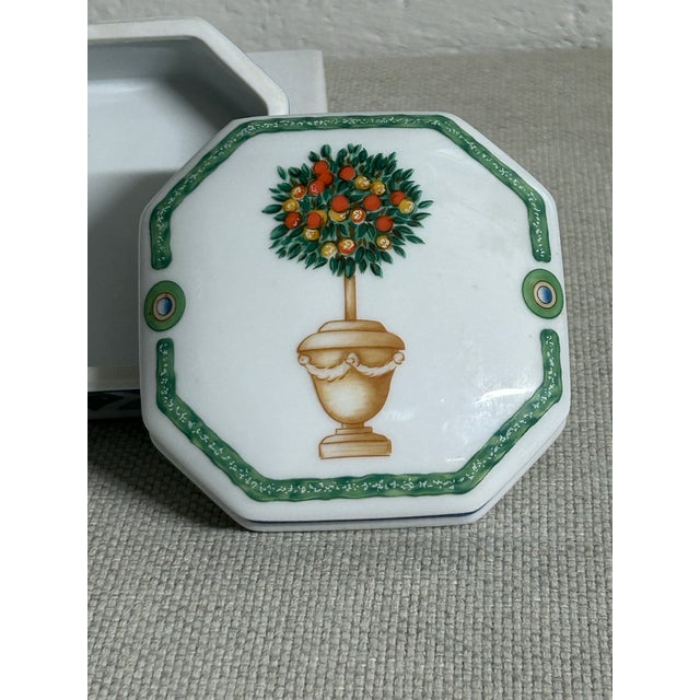 Philippe Deshoulières Limoges France "Jardin Royal" Octagonal Topiary Trinket Box For Sale In Greensboro - Image 6 of 9