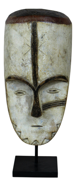 Fang Mask in Wood
