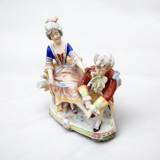 Hand-Painted Porcelain Figurine Group of Italian Rococo Courtship Scene in the 18th-Century from Gräfenthal, Germany, 1960s For Sale - Image 13 of 18