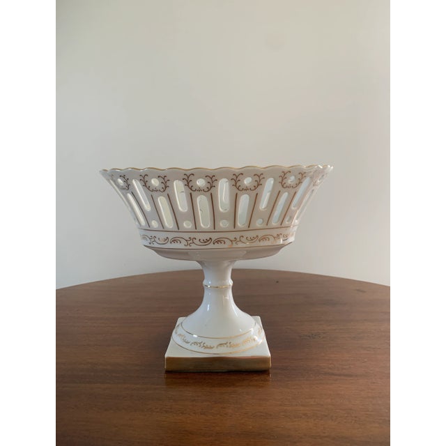 Mid-20th Century Neoclassical Regency Reticulated Porcelain Basket For Sale - Image 9 of 9