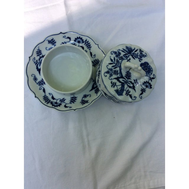 Transitional Mid 20th Century Blue Danube Lidded Butter Dish With Cover For Sale - Image 3 of 9