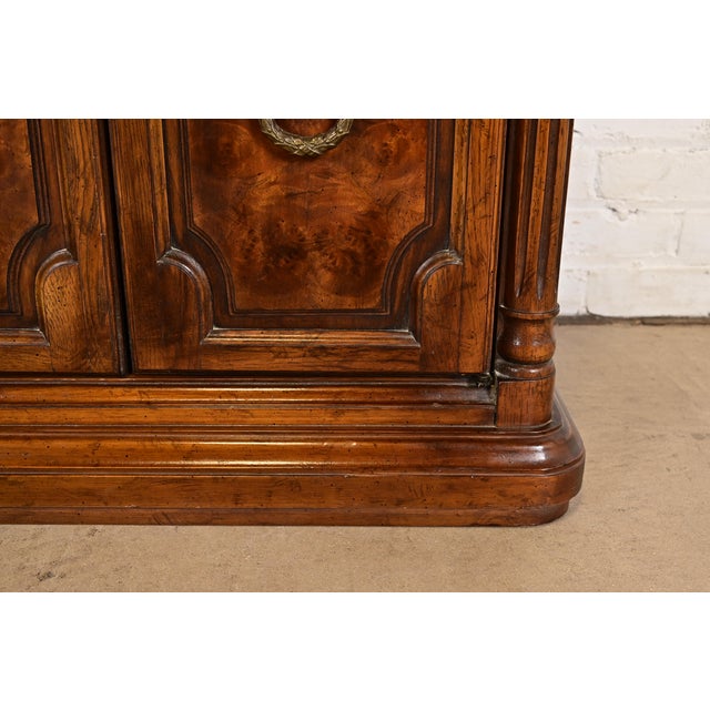 Drexel Heritage French Regency Louis XVI Burl Wood Nightstands, Pair For Sale - Image 10 of 15