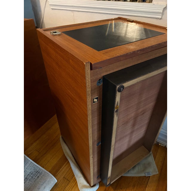 1970s Mid-Century Teak & Leather Side Tables - Pair For Sale - Image 10 of 10