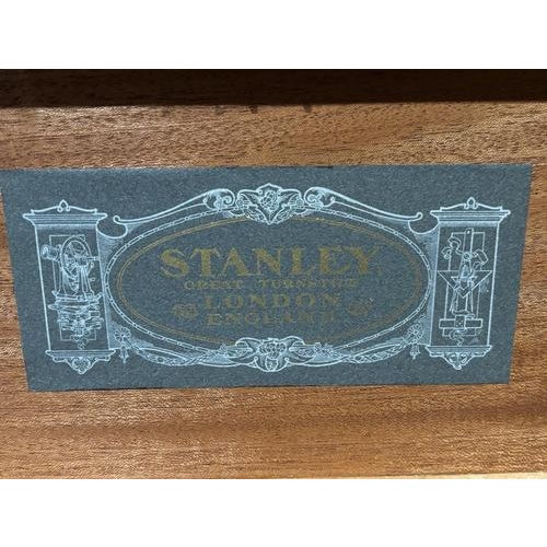Edwardian Boxwood arc drawing curves, by Stanley, London, in wooden box. Packed with curves. Box size: 50 cms wide 20 cms...
