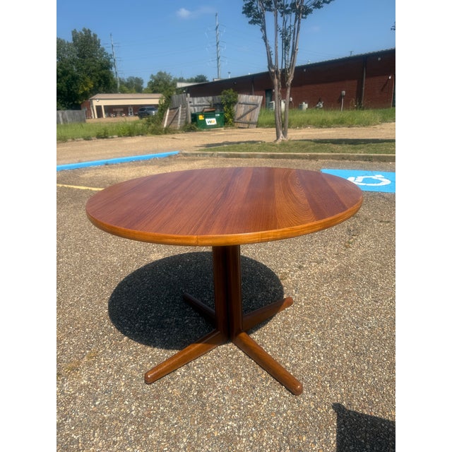 Mid-Century Modern 1960s Ansager Møbler Teak Dining Table and Set of Møller 77 Dining Chairs - Set of 5 For Sale - Image 3 of 12