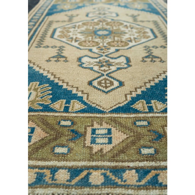 Turkish Mini Rug Oriental Hand Knotted Vintage Rug 2' x 3'3" #20768 For Sale In Houston - Image 6 of 8