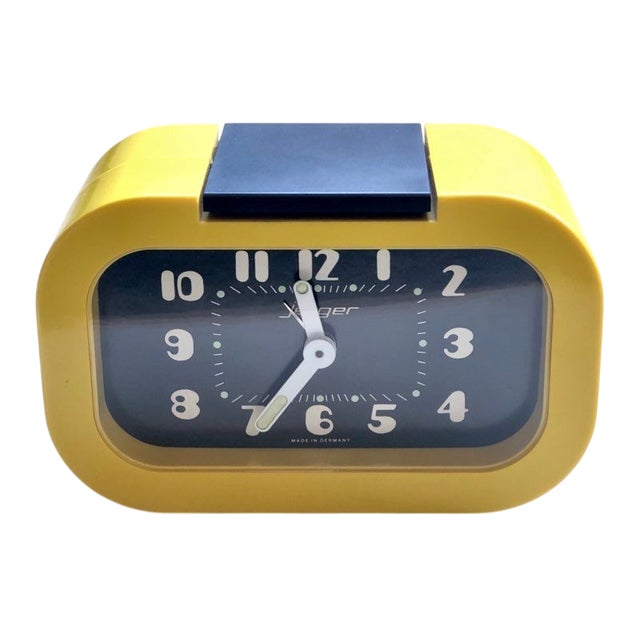 1960s Vintage German Mechanical Alarm Clock in Yellow from Jerger, 1970s For Sale - Image 5 of 5