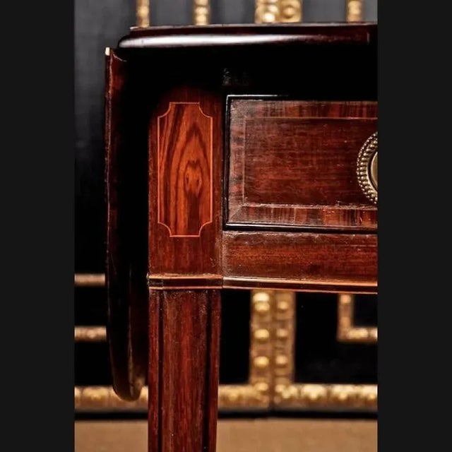 Wood 19th Century Victorian Mahogany Drop-Leaf Table For Sale - Image 7 of 11