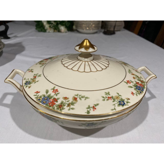 Large Vintage Round Vegetable Bowl With Lid H & C Selb Bavaria Heinrich