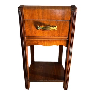 1930s Art Deco Walnut Nightstand With Brass & Lucite Pull – Harmony House, 1930s–40s For Sale
