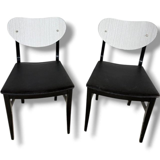 Mid-Century Dining Chairs in White Formica & Black Vinyl, Set of 4 For Sale - Image 4 of 9