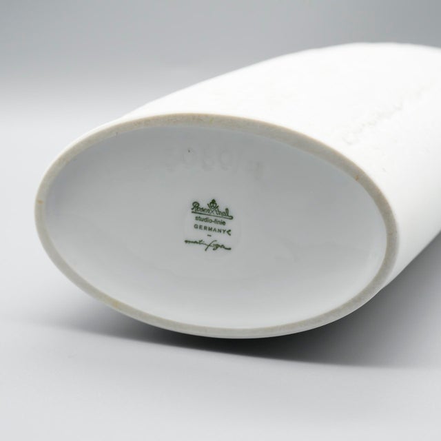 White Bisque Porcelain Vases by Martin Freyer for Rosenthal, 1975, Set of 2 For Sale - Image 9 of 13