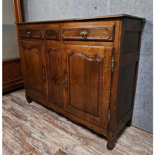 Antique 18th Century Louis XV Regional Low Sideboard in Oak For Sale - Image 3 of 14