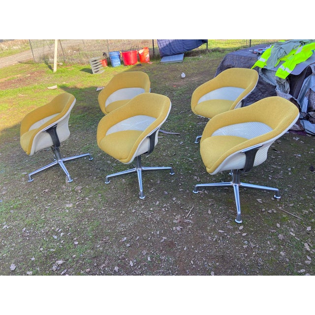 Vintage modern Steelcase colaesse lounge chair set of 5 some scuffs and marks see see pictures for details Selling.
