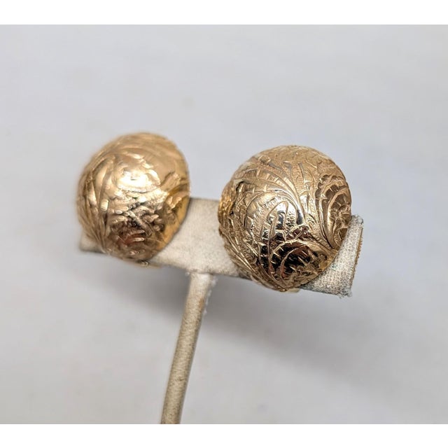 Napier Vintage 1960s Signed Napier Goldtone Round Domed Foliate Clip Earrings-2 Pieces For Sale - Image 4 of 7