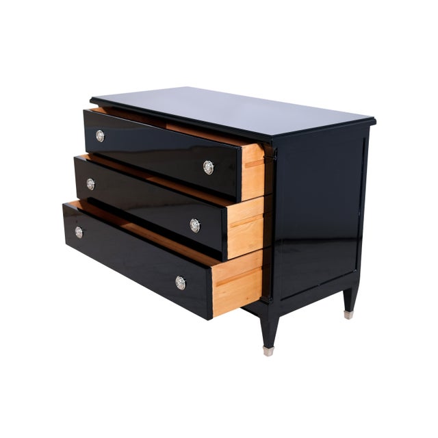 1930s Art Deco Chest of Drawers in Black High-Gloss Lacquer, Fittings and Sabots Nickel-Plated, 1930s For Sale - Image 5 of 7