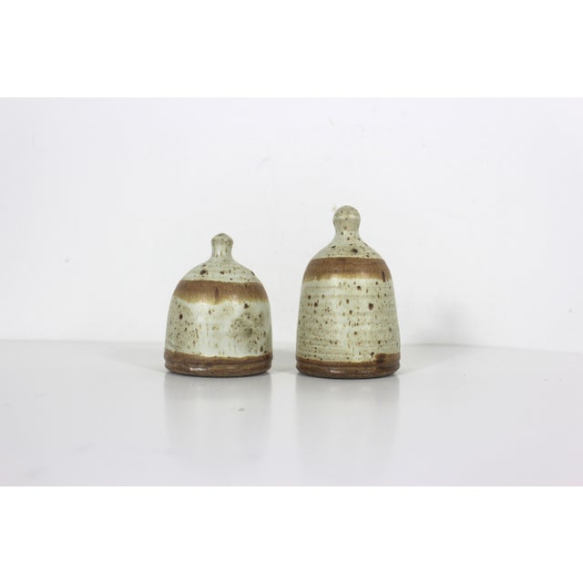 Ceramic Vintage Studio Pottery Salt and Pepper Shakers Speckled Stoneware Signed by Artist For Sale - Image 7 of 7