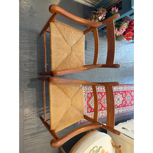 This is a pair of 1970s Vintage Charles Webb side chairs. They have rush seats. They are absolutely adorable and would...