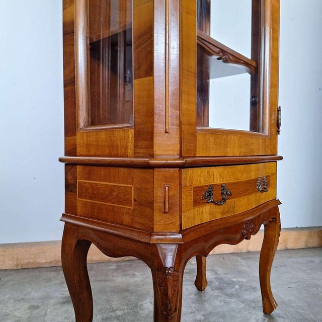 Vintage Italian Display Cabinet For Sale - Image 5 of 18