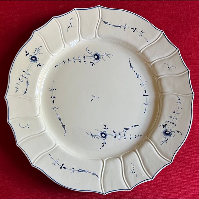 Large Antique 18th Century French Porcelain Round Charger Platter in Chantilly Blue Sprig For Sale - Image 12 of 14