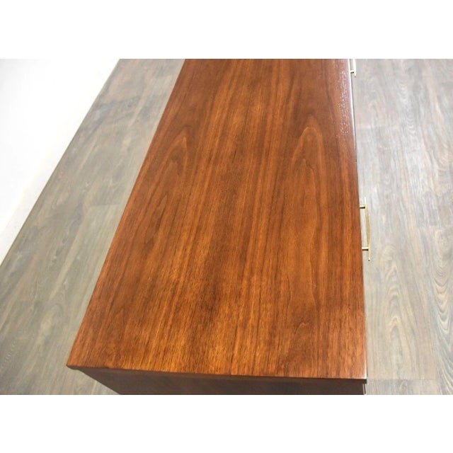 1960s Dixie Walnut Mid Century Dresser For Sale - Image 5 of 9