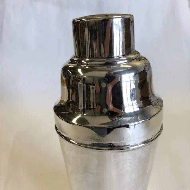 Mid 20th Century Art Deco Cocktail Shaker - 2 Pint Large Shaker For Sale - Image 4 of 7