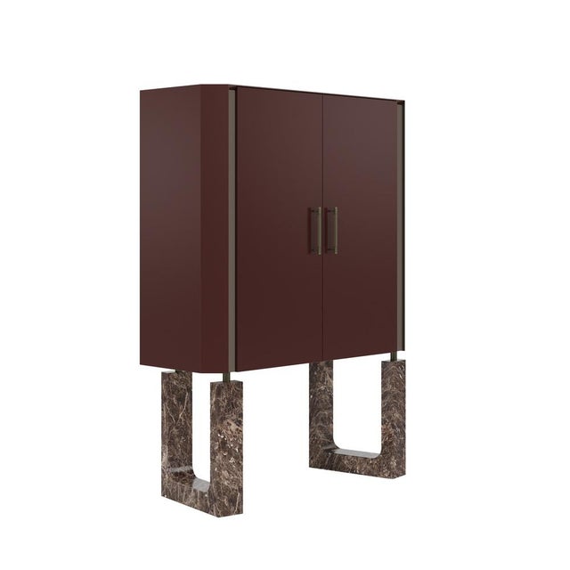 Lincoln Cabinet is an imposing and modern furniture piece that honors the renowned Lincoln Memorial. In 1922, the Lincoln...