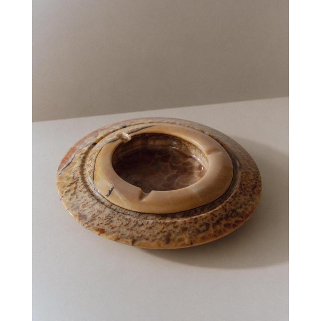 Vintage Brutalist Modernist Round Onyx Ashtray in Brown Beige Tone, 1980s For Sale - Image 12 of 12