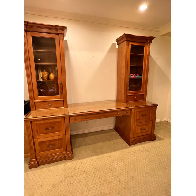 2000 - 2009 Large Architectural Executive Office Suite – Desk + Dual Display Towers + Matching Cabinet For Sale - Image 5 of 18