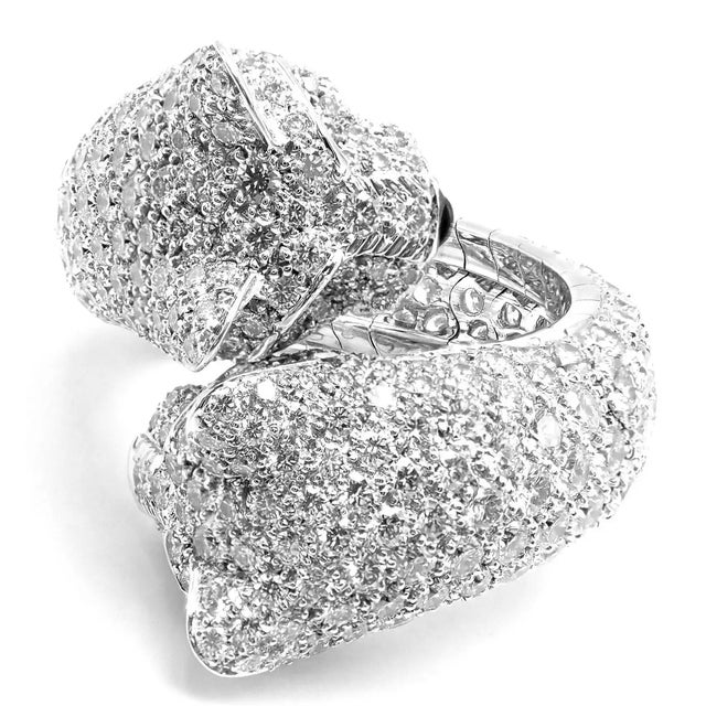 Contemporary Cartier Double Panther Lakarda Emerald Diamond Gold Ring Size 7.25 For Sale - Image 3 of 12