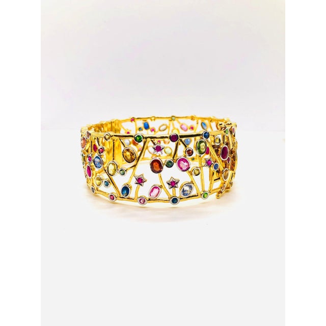 Bochic “Capri” Vintage Natural Multi Sapphire Cuff Set In 18K Gold & Silver For Sale - Image 9 of 11