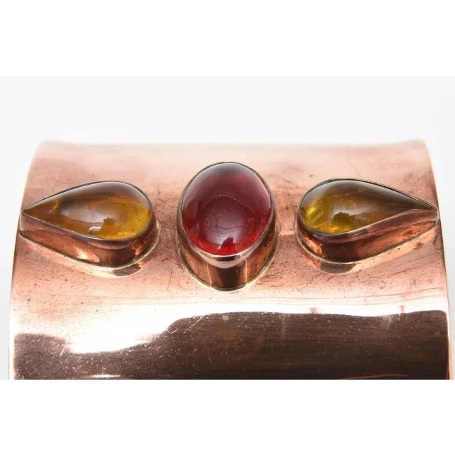 1990s Hallmarked Copper Wide Cuff Bracelet With Red, Yellow Amber Glass Stones 90's For Sale - Image 5 of 10