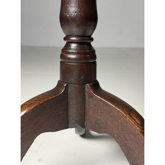 Tilt Top Table in Oak, 19th Century For Sale - Image 10 of 18