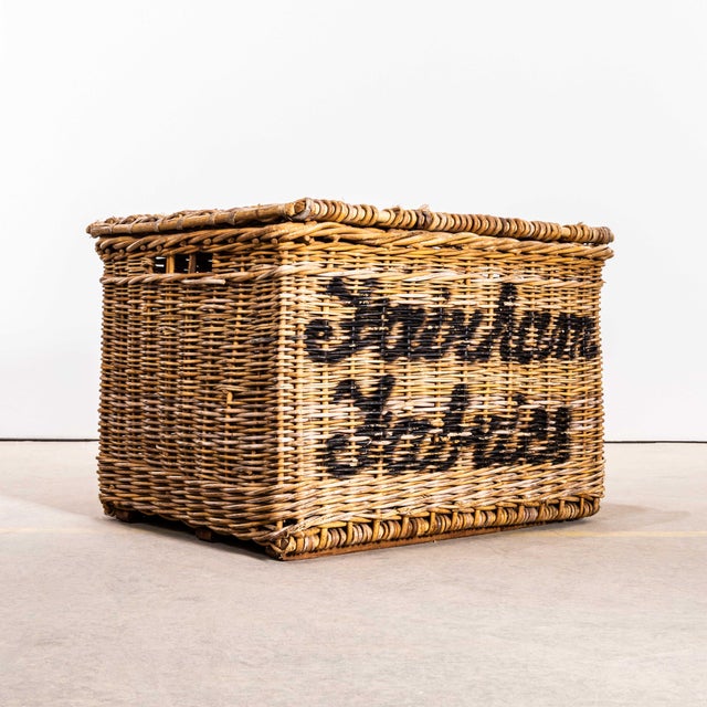 English Wicker Baskets, 1920s For Sale - Image 11 of 11