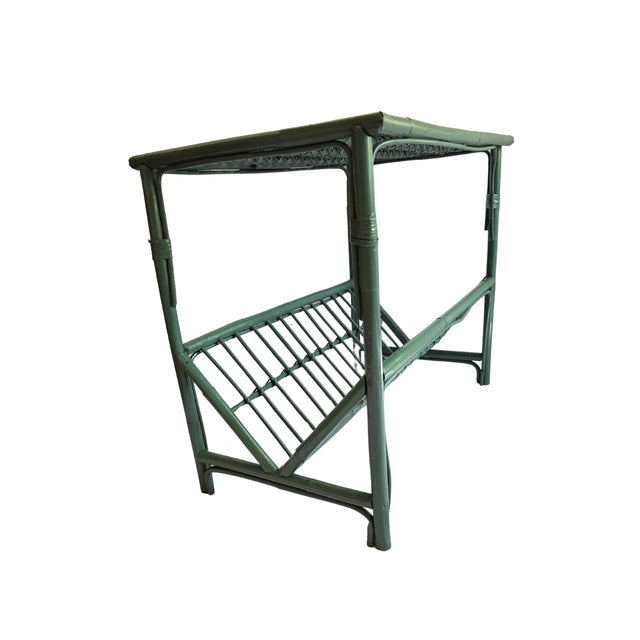 Mid-Century Hollywood Regency Emerald Green Lacquered Bamboo & Rattan Side Table For Sale - Image 4 of 8
