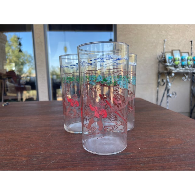1960s Mid Century Western Hazel Atlas Davy Crockett Tumblers - Set of 3 For Sale - Image 4 of 6