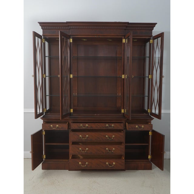 Traditional Baker Mahogany 2 Piece Breakfront China Display Cabinet For Sale - Image 3 of 18