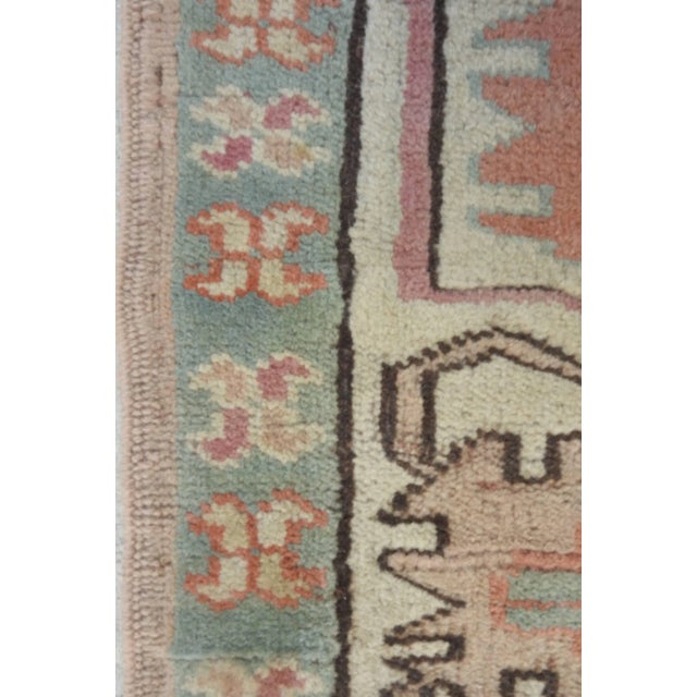Blue Midcentury Oushak Rug in Neutrals, Flesh Tones, Blues For Sale - Image 8 of 11