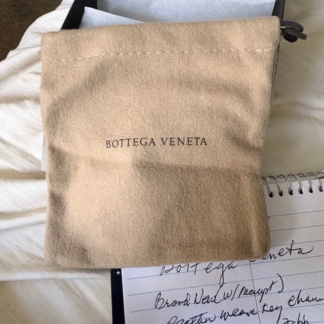 Brand New - Bottega Veneta Nappa Leather Key Chain, With Original Box and Felt Pouch For Sale - Image 6 of 11