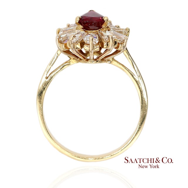 18k(750) Yellow Gold Natural Diamond Ballerina Ruby Ring, Size 6.5 For Sale - Image 4 of 14