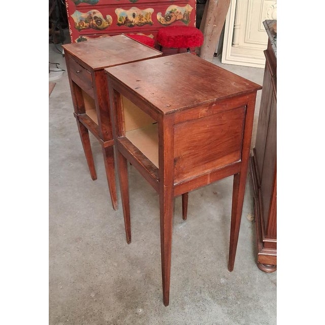 Louis XVI Bedside Tables in Walnut, France, Late 18th Century, Set of 2 For Sale - Image 4 of 8