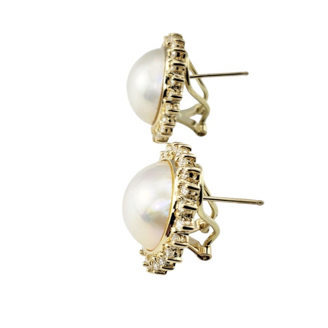 Late 20th Century 14 Karat Yellow Gold Mabe Pearl and Diamond Earrings, A Pair For Sale - Image 4 of 8