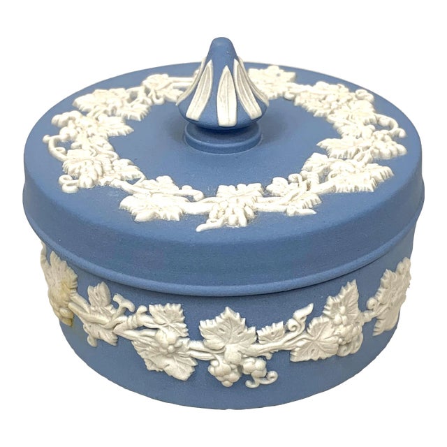 Vintage Wedgwood Trinket Box For Sale