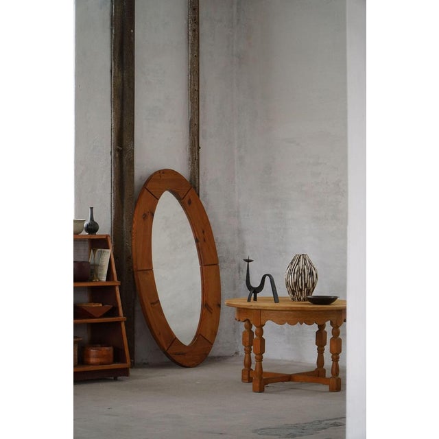 1960s Large Oval Wall Mirror in Pine attributed to Glasmäster Markaryd, Sweden, 1960s For Sale - Image 5 of 15