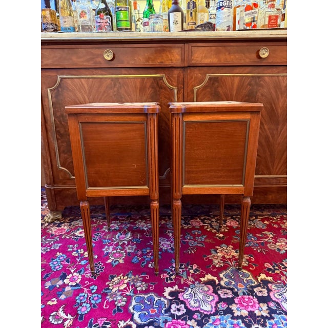Louis XVI Style Mahogany Bedside Tables with Brass Trims, 1970s, Set of 2 For Sale - Image 4 of 5