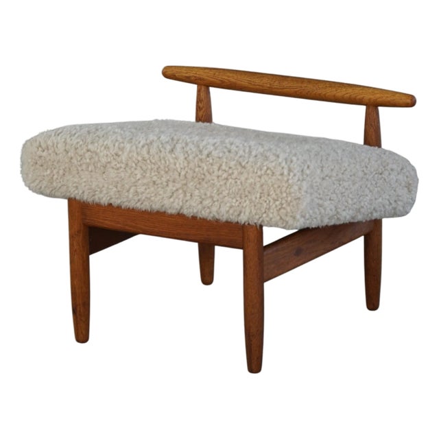 Oak Ottoman with Light Lambswool Upholstery by Eivind A. Johansen for FDB Møbler, 1950s For Sale
