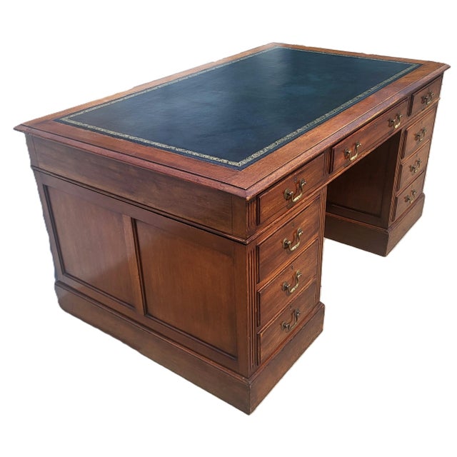 From a spectacular New York City estate, we have a great pleasure to offer you this Beautiful Quality LARGE Vintage...