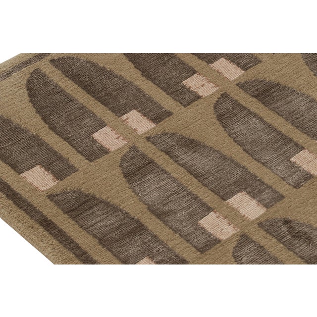 Austrian Art Deco Rug Modern Green Wool and Silk For Sale In New York - Image 6 of 7